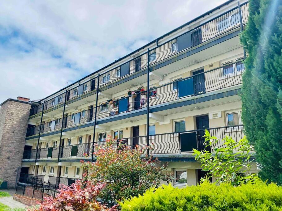 Chic Flat With Balcony Close To Merchant City Glasgow Zewnętrze zdjęcie